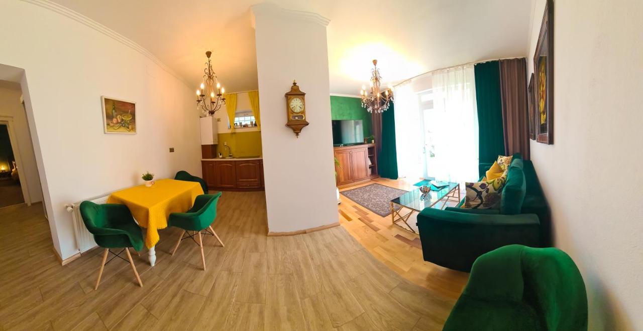 Sarada Boutique Luxury Apartment Deva Exterior foto