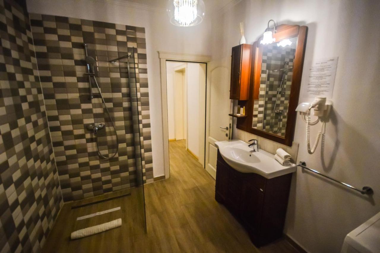Sarada Boutique Luxury Apartment Deva Exterior foto